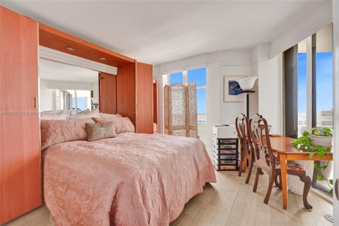 Copropriété à vendre à Miami, Floride: 2 chambres, 117.8 m2 № 1960844 - photo 14