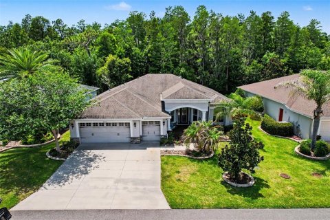 House in San Antonio, Florida 3 bedrooms, 192.68 sq.m. № 2226113