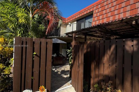 Touwnhouse à vendre à Boca Raton, Floride: 3 chambres, 148.46 m2 № 1970765 - photo 2