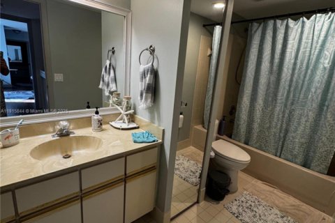 Touwnhouse à vendre à Boca Raton, Floride: 3 chambres, 148.46 m2 № 1970765 - photo 16