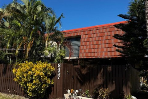 Touwnhouse à vendre à Boca Raton, Floride: 3 chambres, 148.46 m2 № 1970765 - photo 3