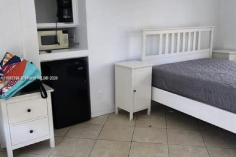 Снять в аренду виллу или дом в Форт-Лодердейл, Флорида 26.01м2, № 1845545 - фото 2