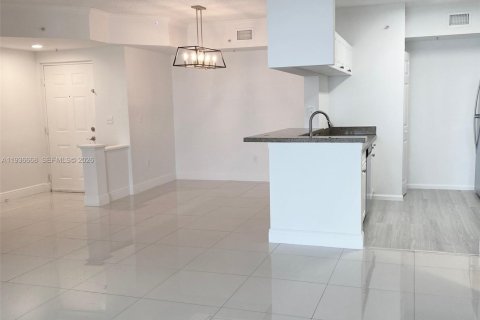 Condo in Sunny Isles Beach, Florida, 3 bedrooms  № 2002089 - photo 9