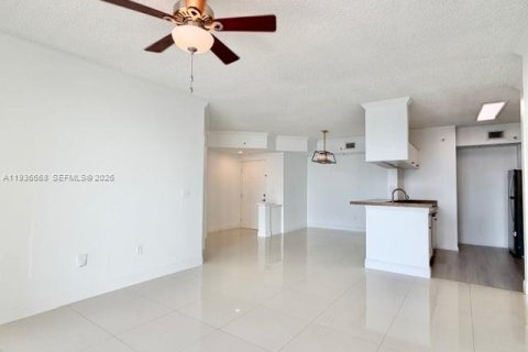 Condo in Sunny Isles Beach, Florida, 3 bedrooms  № 2002089 - photo 5