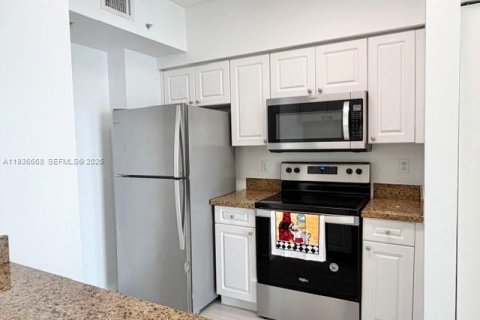 Condo in Sunny Isles Beach, Florida, 3 bedrooms  № 2002089 - photo 11