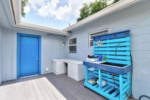 House in Vero Beach, Florida 3 bedrooms, 119.66 sq.m. № 2261809 - photo 25
