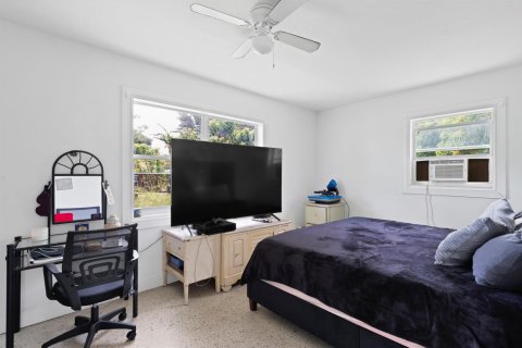 House in Vero Beach, Florida 3 bedrooms, 119.66 sq.m. № 2261809 - photo 18