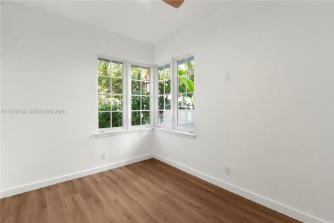 Condominio en venta en Miami Beach, Florida, 2 dormitorios, 67.82 m2 № 2031030 - foto 16
