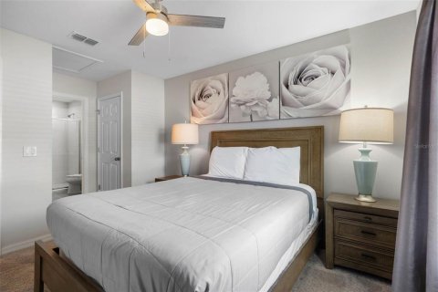 Adosado en venta en Kissimmee, Florida, 4 dormitorios, 194.17 m2 № 1614570 - foto 24