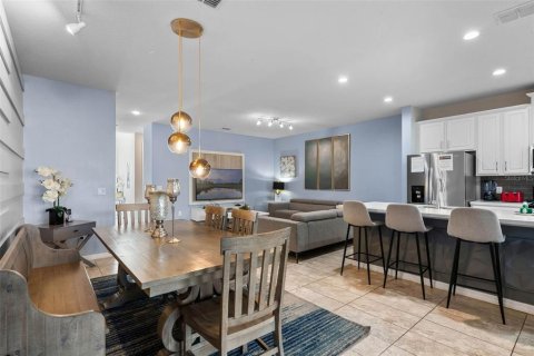 Adosado en venta en Kissimmee, Florida, 4 dormitorios, 194.17 m2 № 1614570 - foto 7