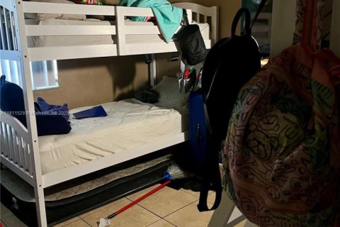 Villa ou maison à vendre à Miami Gardens, Floride: 4 chambres, 120.96 m2 № 1969201 - photo 6