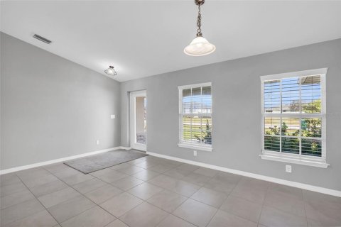 House in Cape Coral, Florida 4 bedrooms, 170.01 sq.m. № 1449564 - photo 3