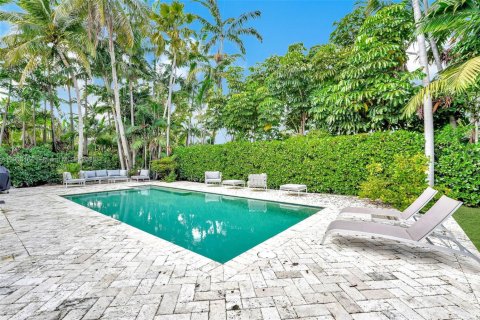Villa ou maison à vendre à Bal Harbour, Floride: 5 chambres, 424.19 m2 № 1967856 - photo 21