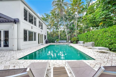 Villa ou maison à vendre à Bal Harbour, Floride: 5 chambres, 424.19 m2 № 1967856 - photo 22