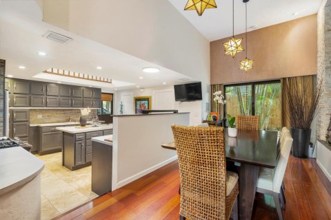 House in West Palm Beach, Florida 4 bedrooms, 230.4 sq.m. № 2082062 - photo 7
