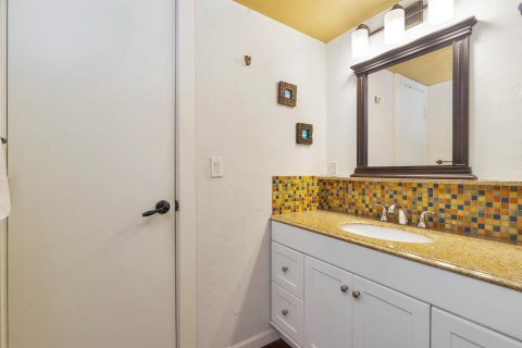 House in West Palm Beach, Florida 4 bedrooms, 230.4 sq.m. № 2082062 - photo 29