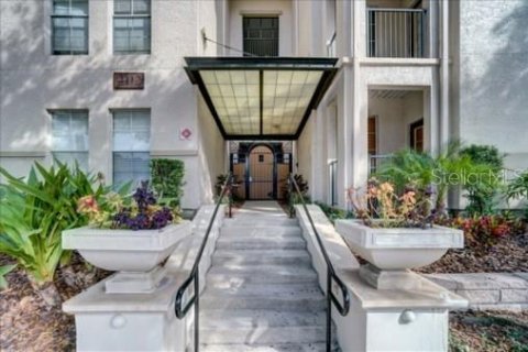 Condo à Tampa, Floride, 1 chambre  № 2285589