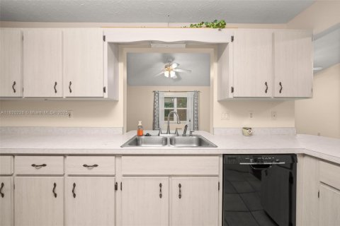Casa en venta en Sebring, Florida, 3 dormitorios, 177.26 m2 № 1779542 - foto 11