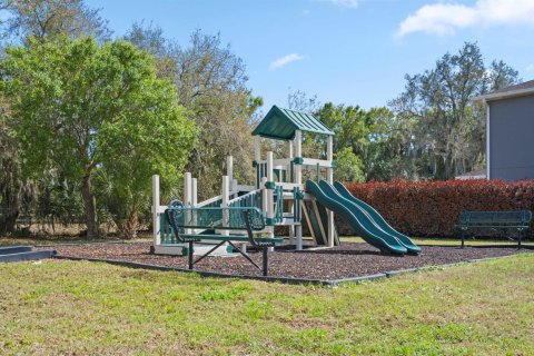 House in St. Lucie, Florida 4 bedrooms, 199.37 sq.m. № 2084163 - photo 15