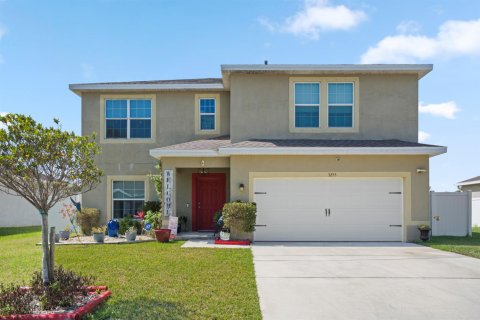 House in St. Lucie, Florida 4 bedrooms, 199.37 sq.m. № 2084163 - photo 16