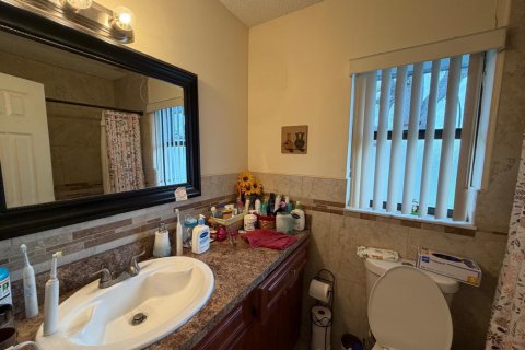 House in West Palm Beach, Florida 3 bedrooms, 120.03 sq.m. № 2402490 - photo 20