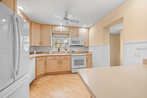 Купить виллу или дом в Сарасота, Флорида 4 комнаты, 109.81м2, № 1515116 - фото 11