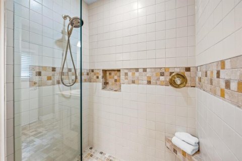Купить виллу или дом в Сарасота, Флорида 4 комнаты, 109.81м2, № 1515116 - фото 20