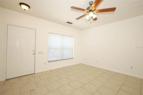 Touwnhouse à vendre à Lake Mary, Floride: 2 chambres, 101.73 m2 № 1851380 - photo 4