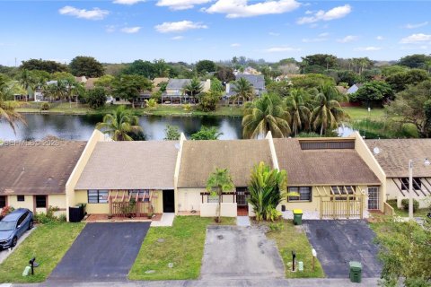 Casa en venta en Homestead, Florida, 2 dormitorios, 104.05 m2 № 2010748 - foto 2
