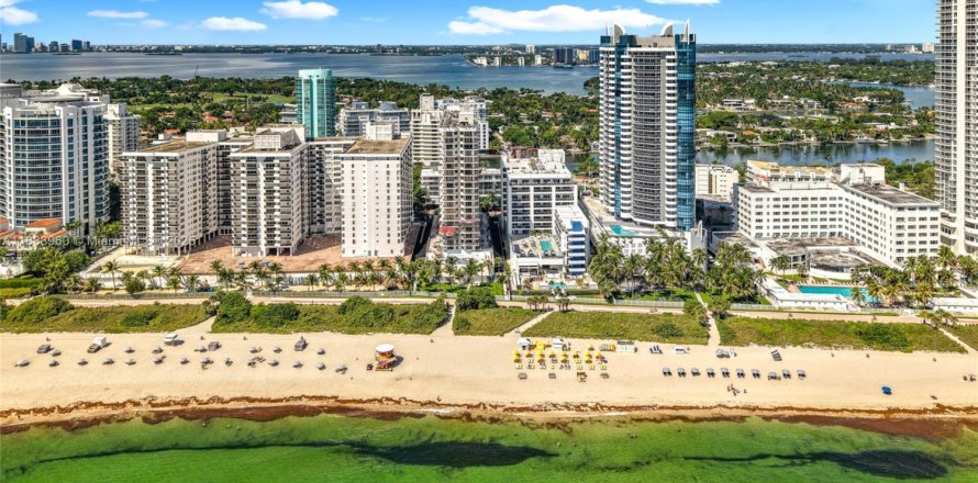 Condo in Miami Beach, Florida, 2 bedrooms № 1937259