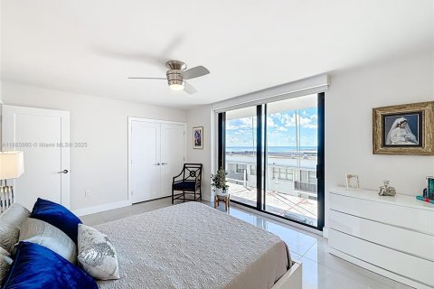 Купить кондоминиум в Майами-Бич, Флорида 2 спальни, 131.46м2, № 1937259 - фото 15