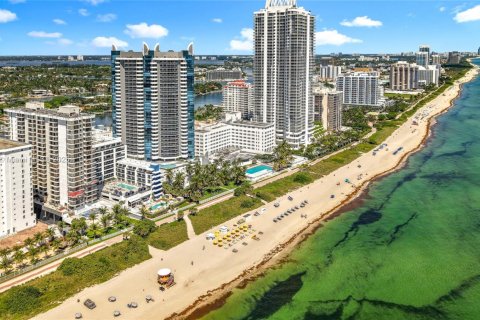 Купить кондоминиум в Майами-Бич, Флорида 2 спальни, 131.46м2, № 1937259 - фото 28