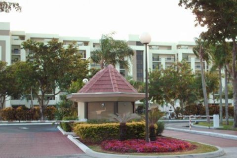 Condo in Lauderhill, Florida, 2 bedrooms  № 2245384