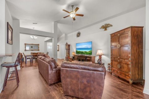House in Riverview, Florida 3 bedrooms, 181.9 sq.m. № 2313051 - photo 8