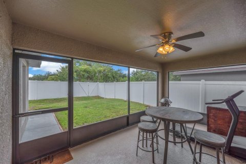 House in Riverview, Florida 3 bedrooms, 181.9 sq.m. № 2313051 - photo 23
