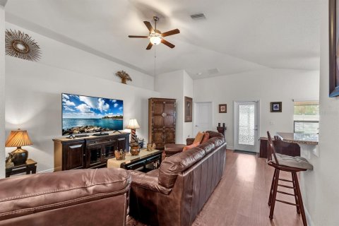 House in Riverview, Florida 3 bedrooms, 181.9 sq.m. № 2313051 - photo 6