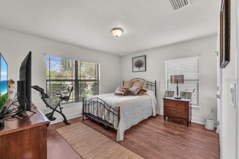House in Riverview, Florida 3 bedrooms, 181.9 sq.m. № 2313051 - photo 22