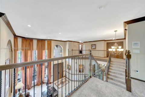 House in Miramar, Florida 5 bedrooms, 348.38 sq.m. № 1956997 - photo 7