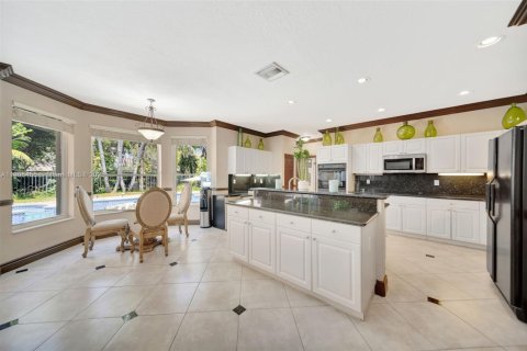 House in Miramar, Florida 5 bedrooms, 348.38 sq.m. № 1956997 - photo 21