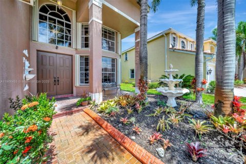 House in Miramar, Florida 5 bedrooms, 348.38 sq.m. № 1956997 - photo 2