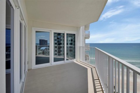 Condo in Daytona Beach Shores, Florida, 2 bedrooms  № 1880977 - photo 28