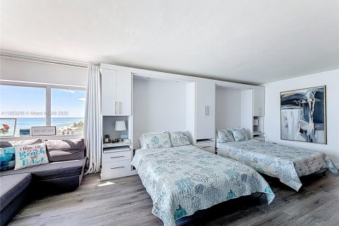 Condo in Sunny Isles Beach, Florida № 2088221 - photo 16