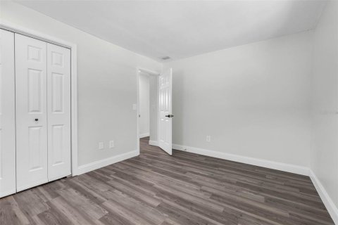 House in Longwood, Florida 4 bedrooms, 149.02 sq.m. № 1843795 - photo 24