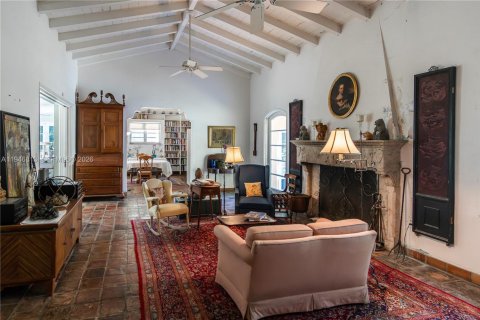 Casa en venta en Miami, Florida, 3 dormitorios, 229.84 m2 № 2010322 - foto 7