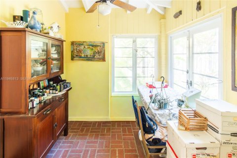 Casa en venta en Miami, Florida, 3 dormitorios, 229.84 m2 № 2010322 - foto 23