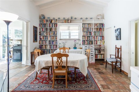 Casa en venta en Miami, Florida, 3 dormitorios, 229.84 m2 № 2010322 - foto 12