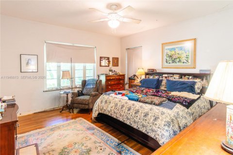 Casa en venta en Miami, Florida, 3 dormitorios, 229.84 m2 № 2010322 - foto 18