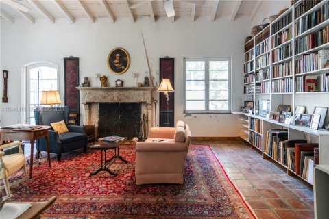 Casa en venta en Miami, Florida, 3 dormitorios, 229.84 m2 № 2010322 - foto 9