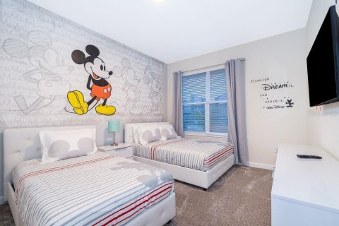 House in Kissimmee, Florida 5 bedrooms, 278.34 sq.m. № 1817991 - photo 12