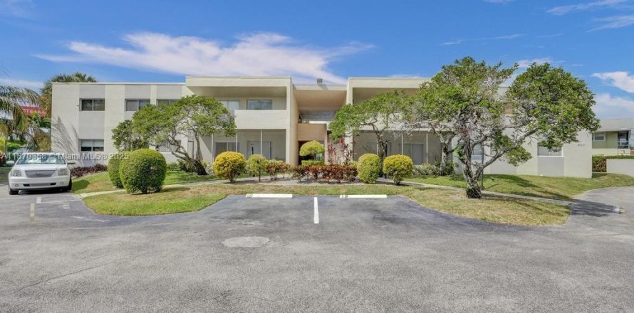 Condominio en Deerfield Beach, Florida, 3 dormitorios № 1922534